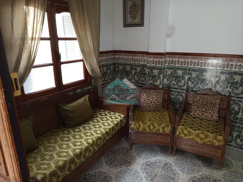 A Vendre à Bizerte une maison (3 étages) pour un investissement immobilier ou locatif